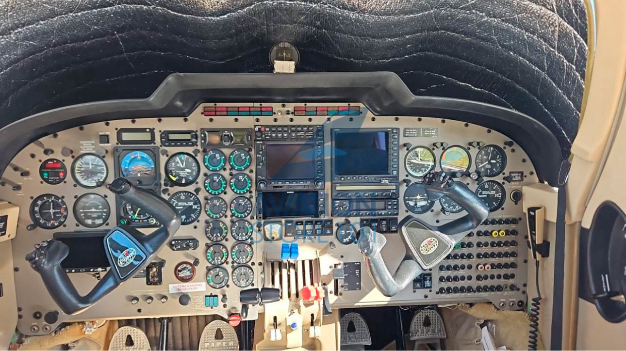 Avião Piper Seneca V PA-34-220T – Ano 2002 – 4.000 H.T.