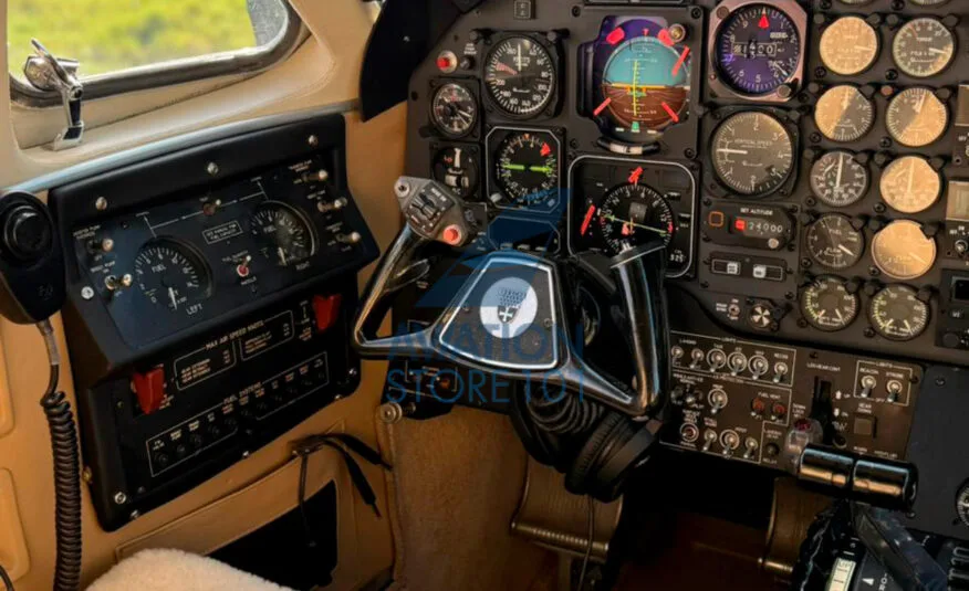 Beechcraft King Air C90 Blackhawk – Year 1988, photo 14