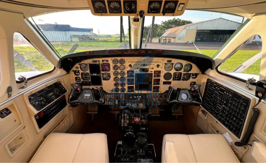 Beechcraft King Air C90B – Year 2002, photo 21