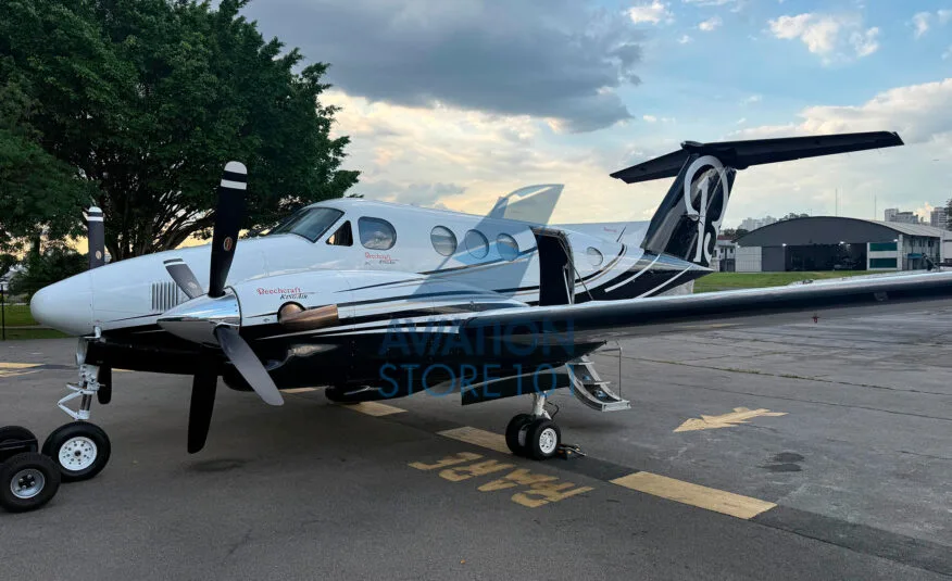Beechcraft King Air F90 Blackhawk – Year 1981, photo 3