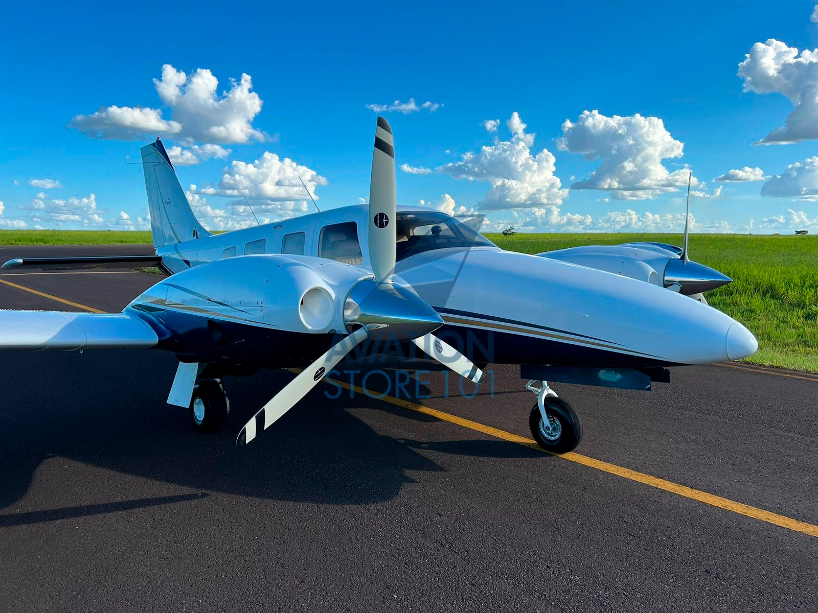 Avião Piper Seneca V PA-34-220T – Ano 1999 à Venda