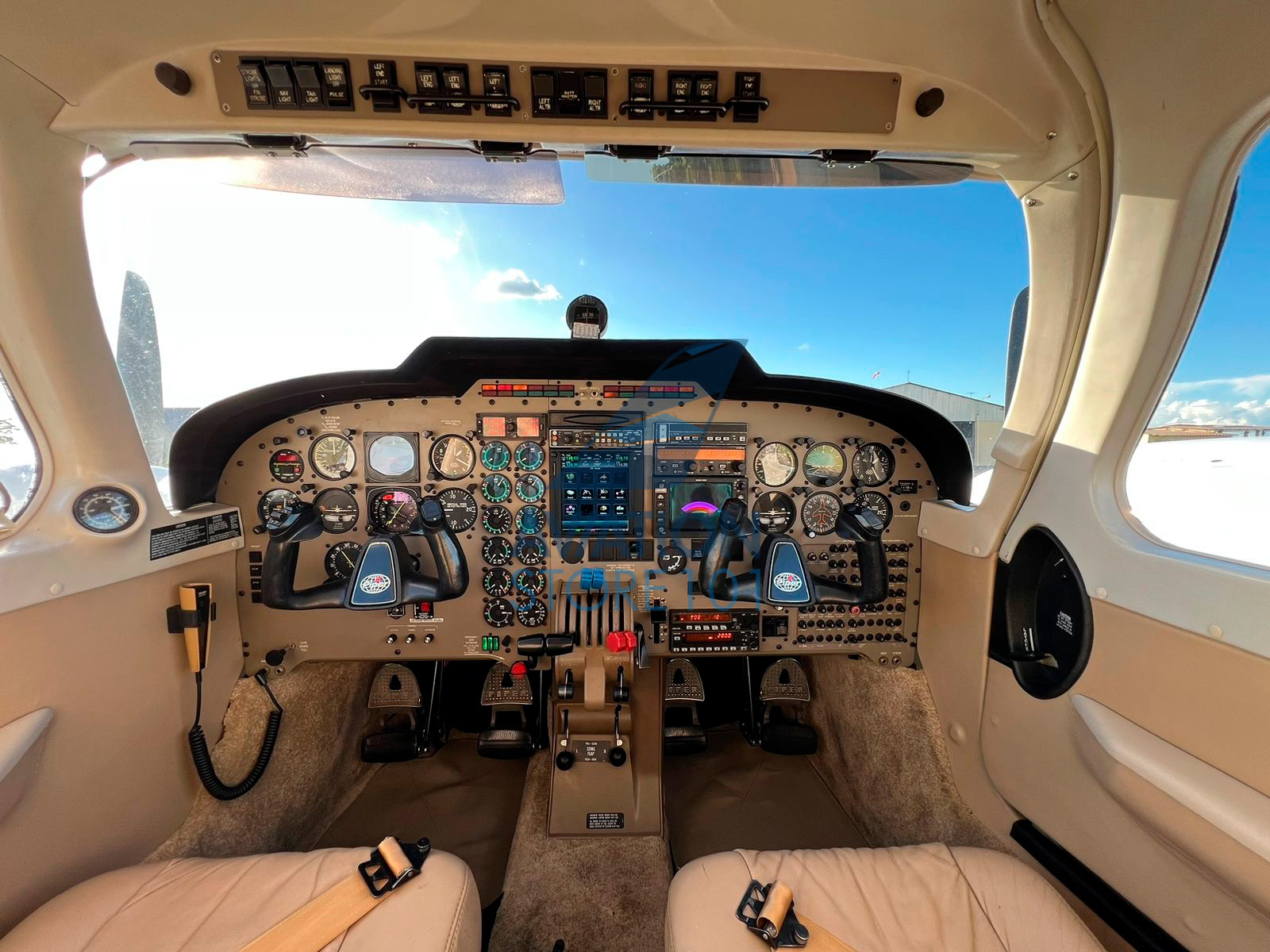 Avião Piper Seneca V PA-34-220T – Ano 1999 à Venda