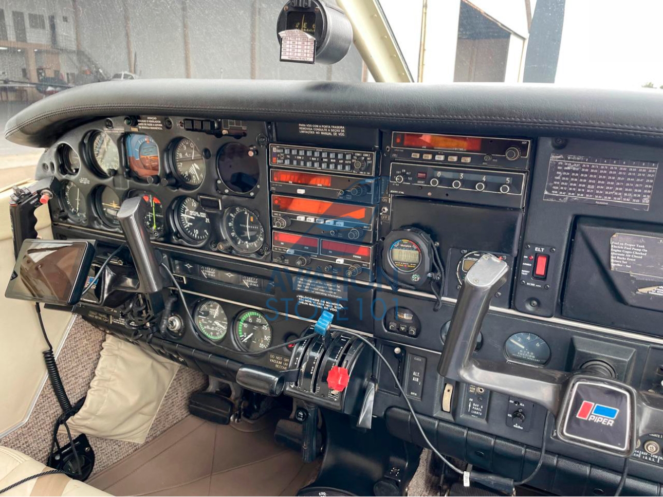 Piper Saratoga PA-32R-301 – Ano 1982 à Venda