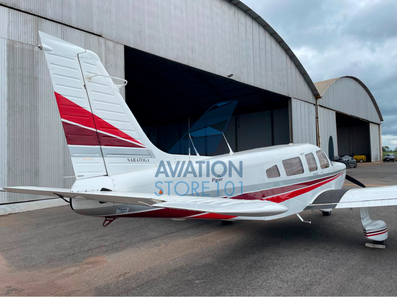 Piper Saratoga PA-32R-301 – Ano 1982 à Venda