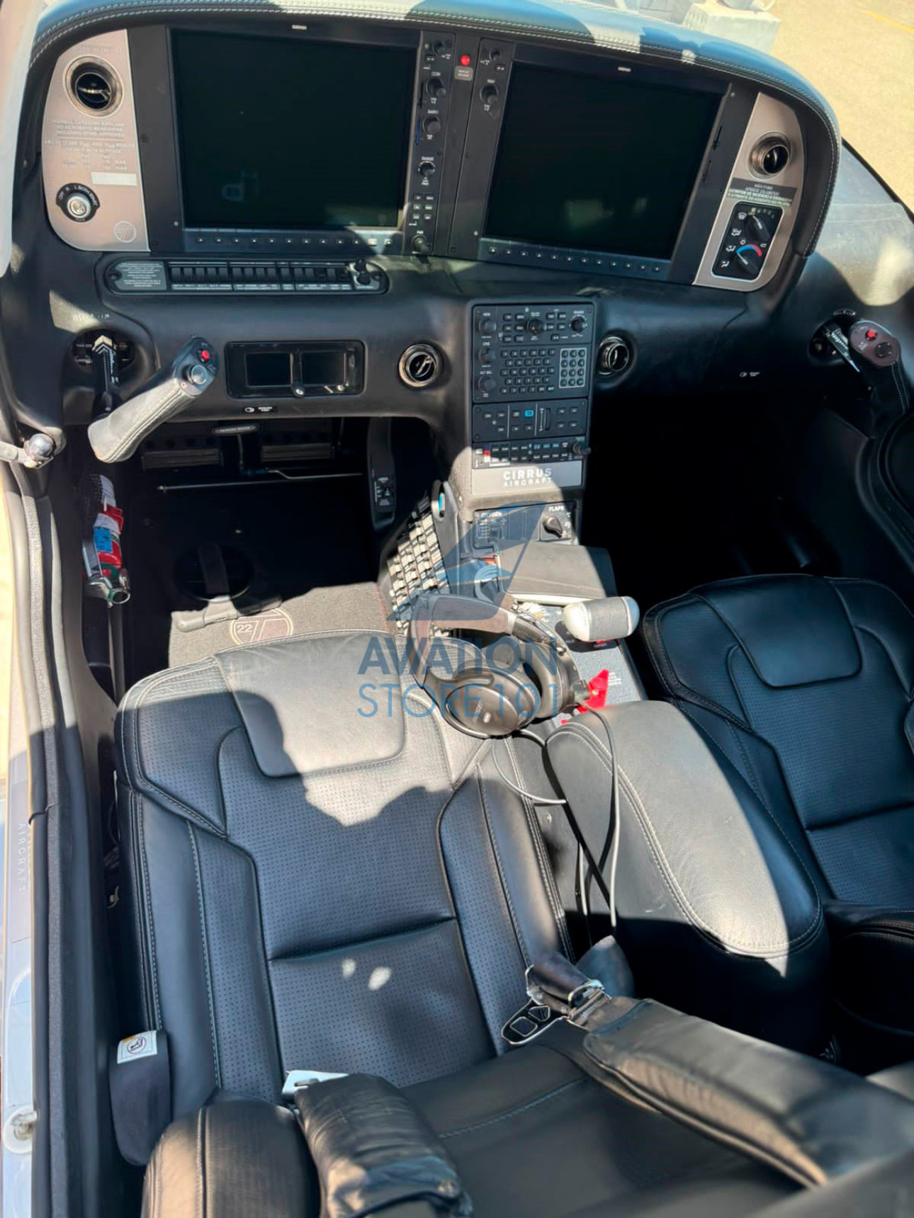 Avião Cirrus SR22T G5 GTS – Ano 2016 – 950 H.T.