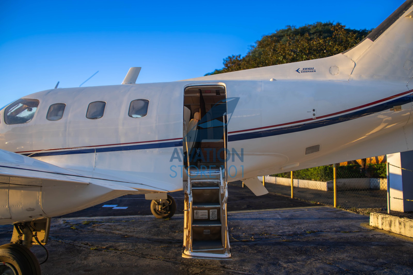 Avião Embraer Xingu EMB-121A – Ano 1979 à Venda