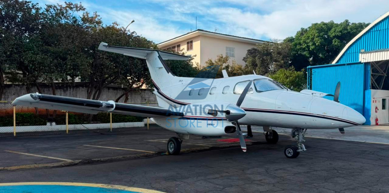 Avião Embraer Xingu EMB-121A – Ano 1979 à Venda
