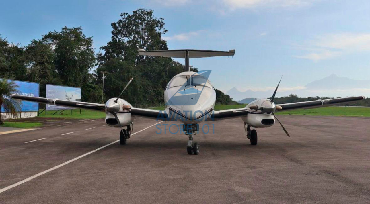 Avião Embraer Xingu EMB-121A – Ano 1979 à Venda