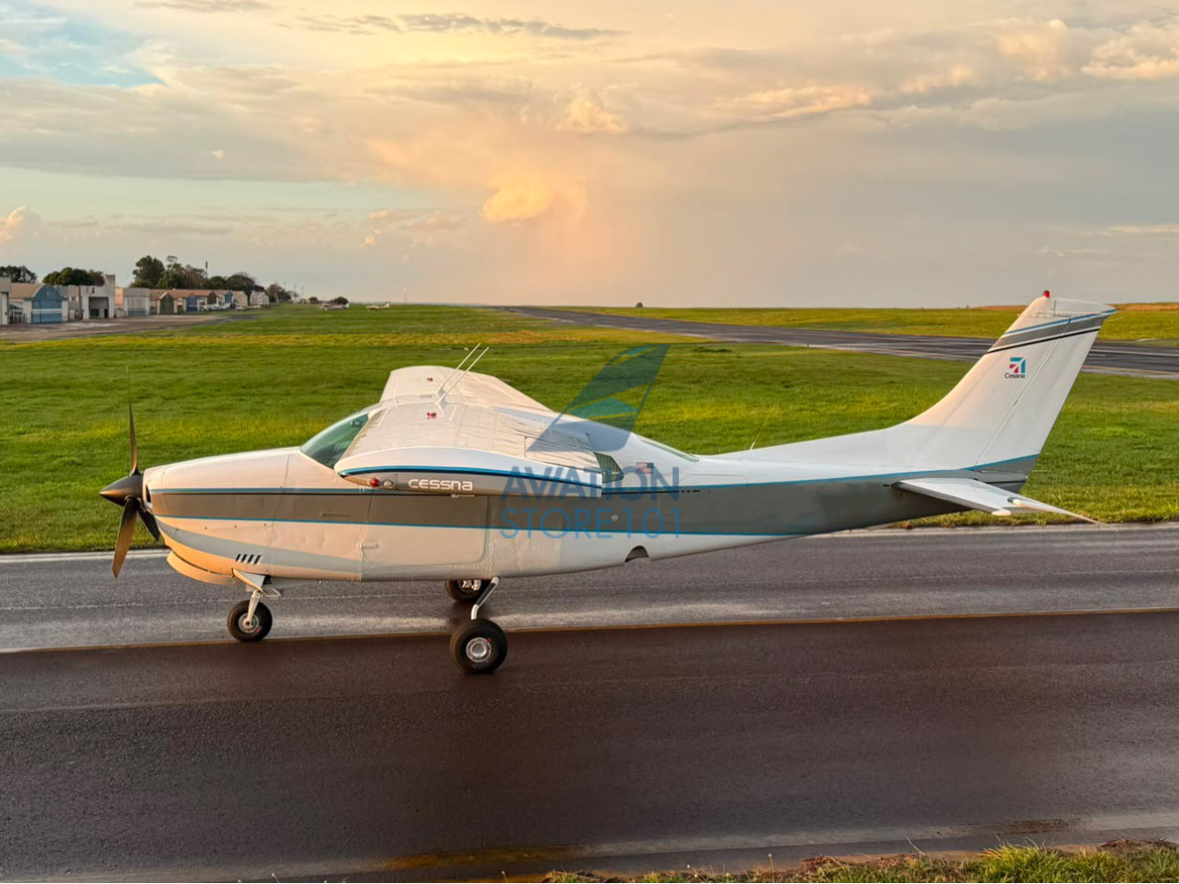 Avião Cessna 210N – Ano 1984 à Venda