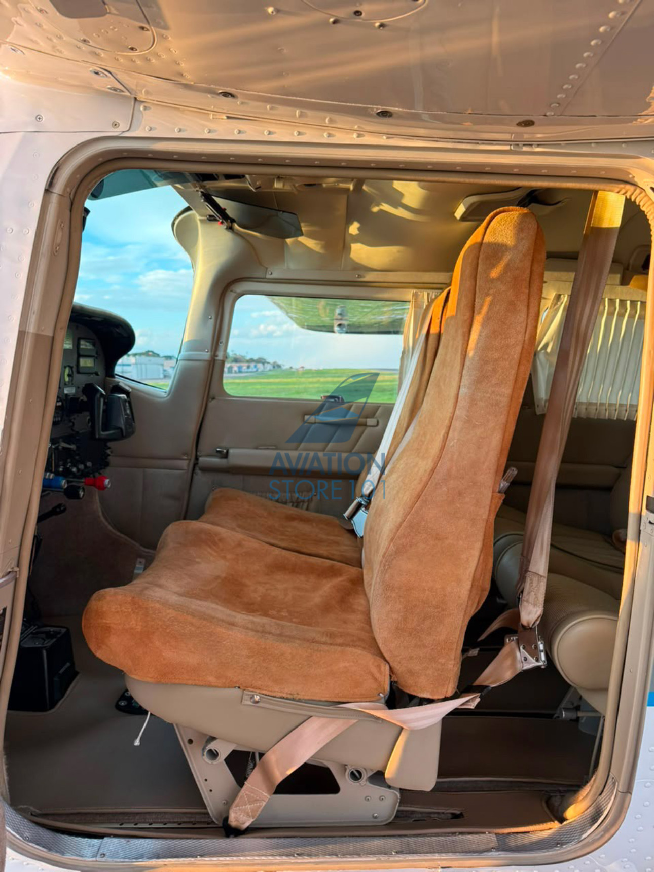 Avião Cessna 210N – Ano 1984 à Venda