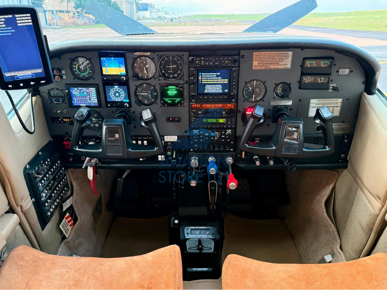 Avião Cessna 210N – Ano 1984 à Venda