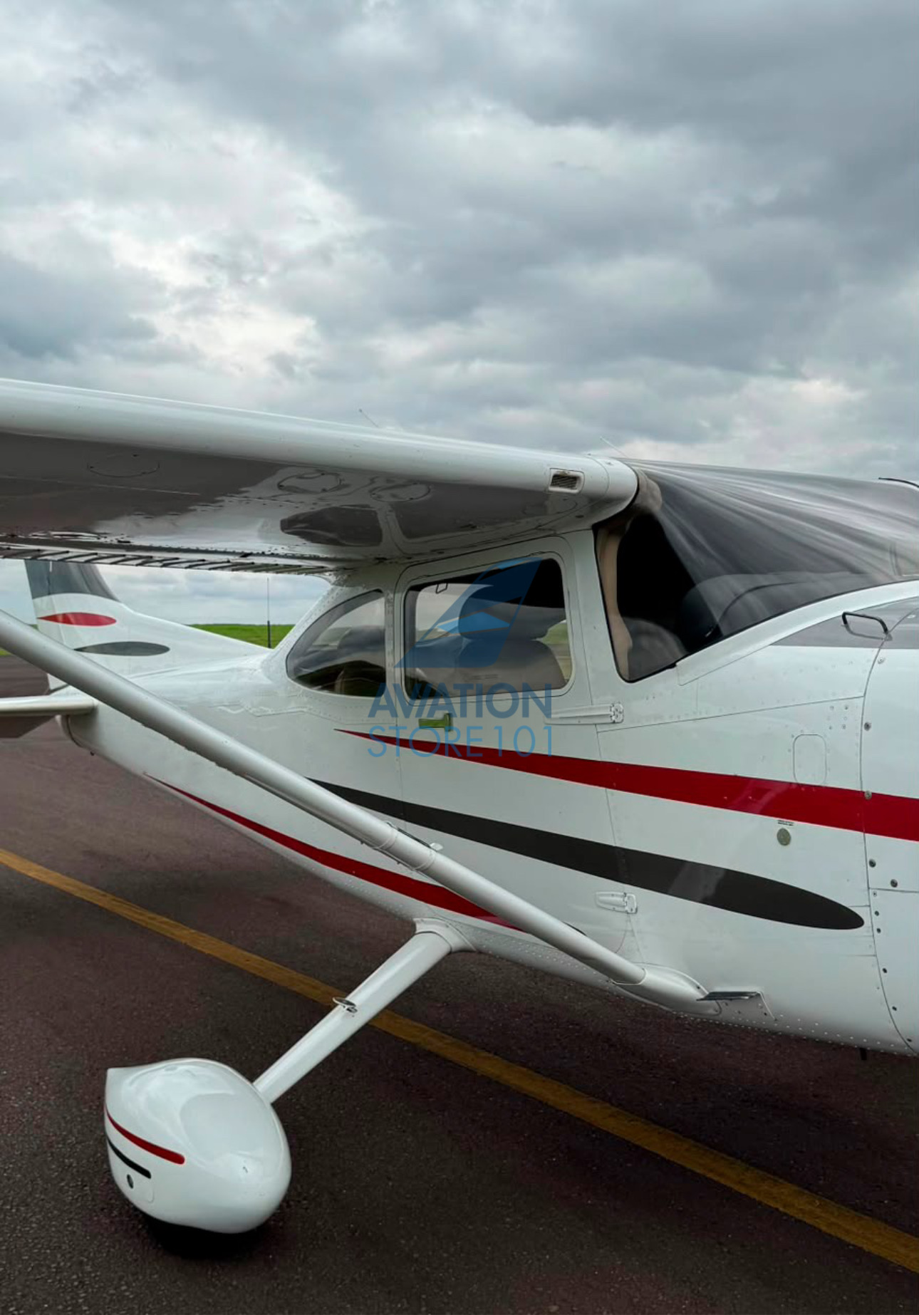 Cessna 182 Skylane – Ano 2003 – 2.300 H.T.